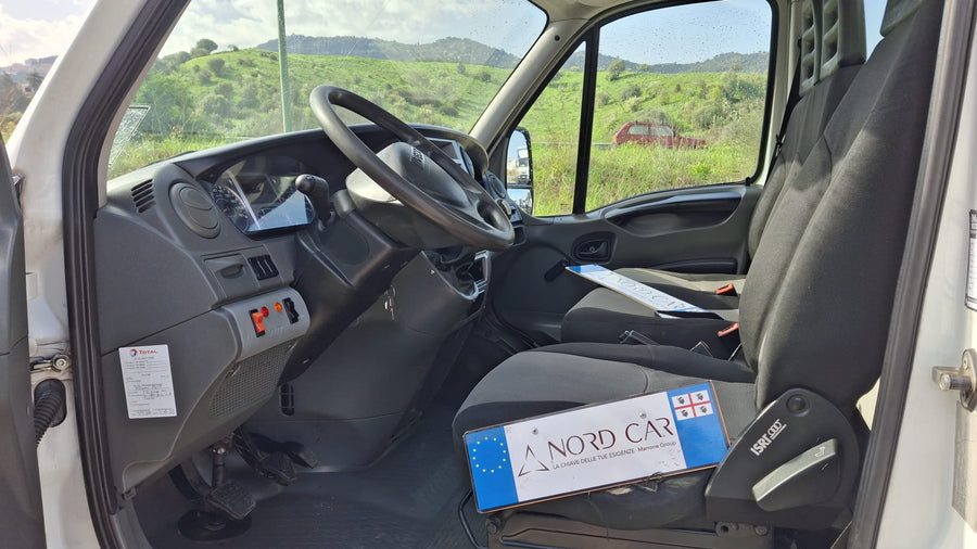 IVECO Eurocargo C12 Ribaltabile Trilaterale – Presa di Forza Idraulica – 2012 – 316.000 km
