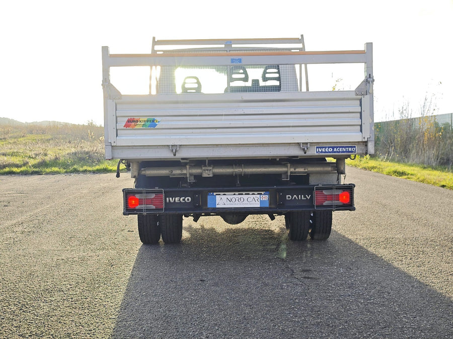 IVECO DAILY 35C12 – Ribaltabile Trilaterale