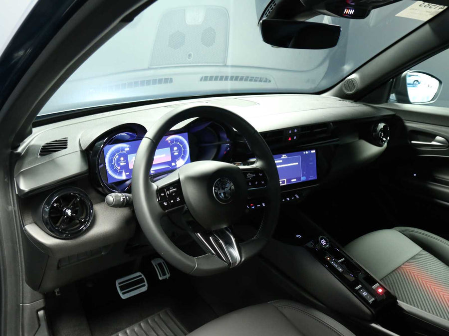 ALFA ROMEO JUNIOR 1.2 Hybrid Q4 eDCT6 – 145 CV