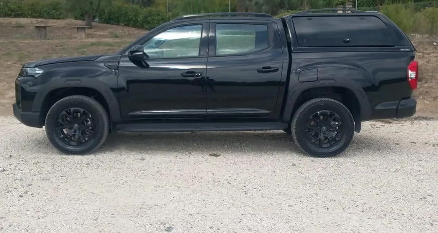 MAXUS T60 Max 2.0 Bi-Turbo Diesel Luxury 4WD aut. Diesel • 215 CV • Automatico • 05/2026 • 15.860 km
