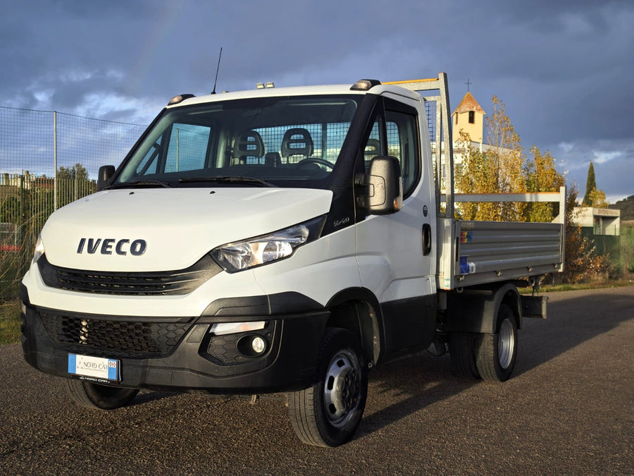 IVECO DAILY 35C12 – Ribaltabile Trilaterale