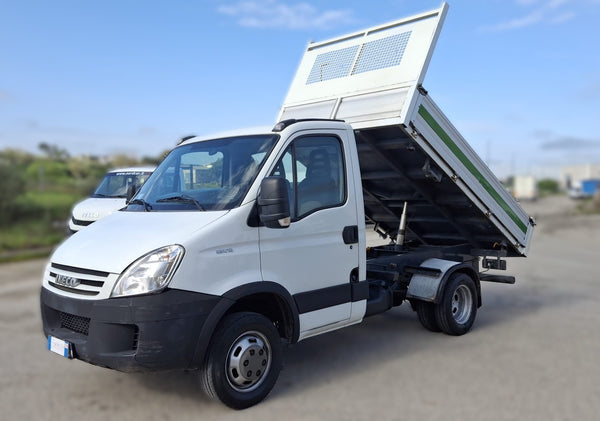 IVECO Eurocargo C12 Ribaltabile Trilaterale – Presa di Forza Idraulica – 2012 – 316.000 km