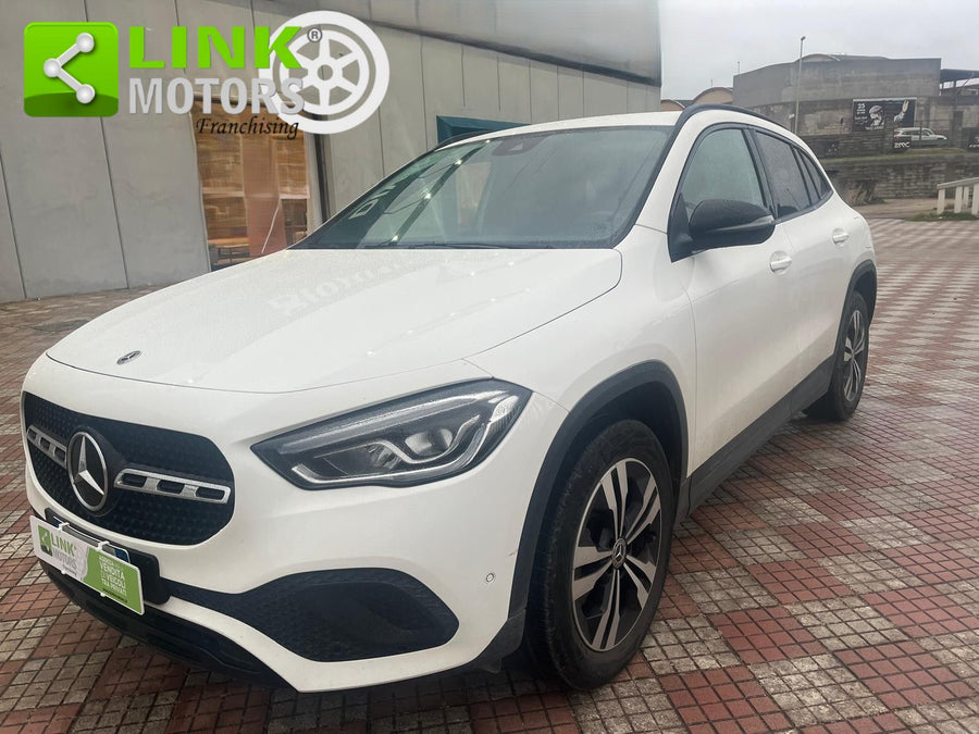 MERCEDES-BENZ GLA 250e Plug-In Hybrid — 218 CV | Ibrida | 11/2022 | 33.800 km