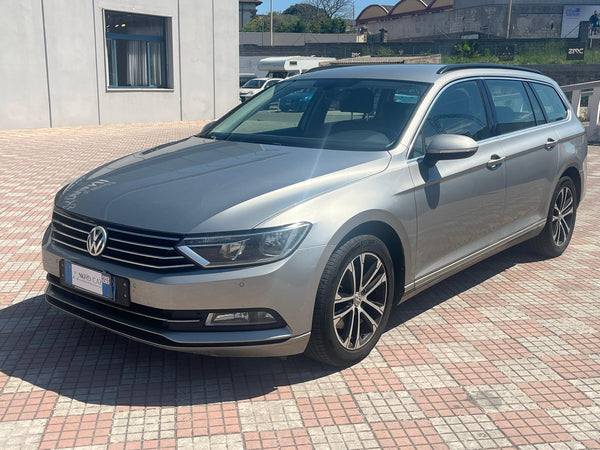 VOLKSWAGEN Passat Variant 2.0 TDI DSG Business — 150 CV | 04/2016 | 252.000 km