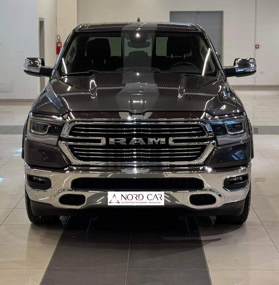 RAM 1500 5.7 V8 HEMI LARAMIE CAB 4WD AUTOMATICO – 395 CV Benzina | 07/2019 | 49.750 km | Autocarro N1