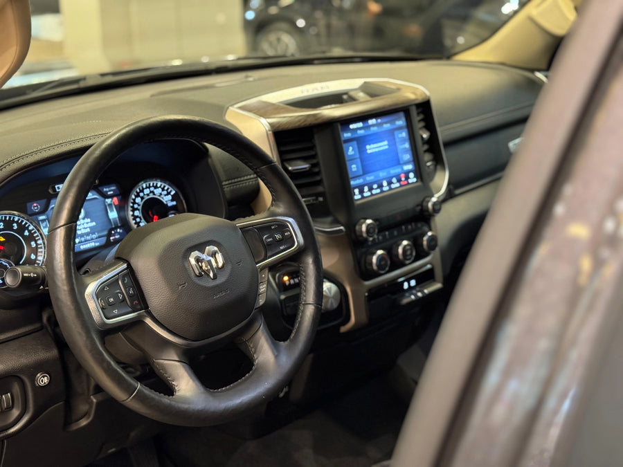 RAM 1500 5.7 V8 HEMI LARAMIE CAB 4WD AUTOMATICO – 395 CV Benzina | 07/2019 | 49.750 km | Autocarro N1