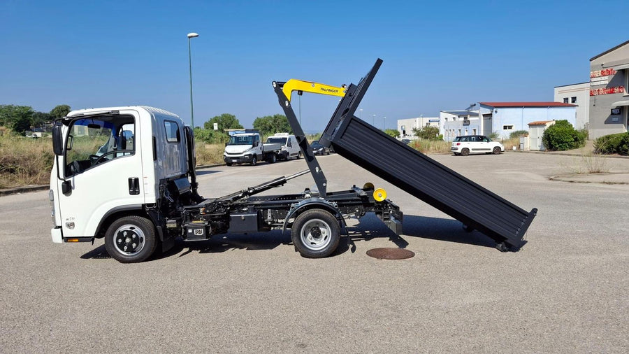 🚛 ISUZU M21 T – Scarrabile Palfinger 30 q.li