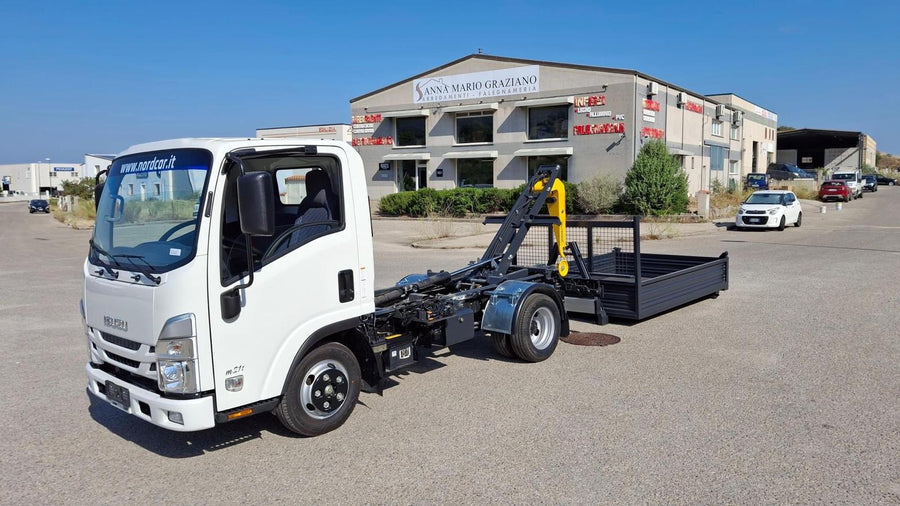 🚛 ISUZU M21 T – Scarrabile Palfinger 30 q.li