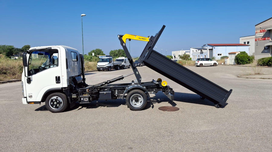 🚛 ISUZU M21 T – Scarrabile Palfinger 30 q.li