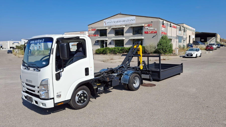 🚛 ISUZU M21 T – Scarrabile Palfinger 30 q.li