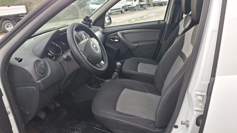 DACIA Duster 1.5 dCi 110 CV S&S Lauréate Family — 03/2016 | 180.000 km