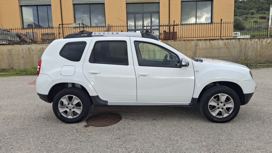 DACIA Duster 1.5 dCi 110 CV S&S Lauréate Family — 03/2016 | 180.000 km