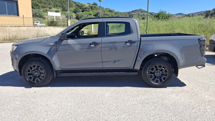 NUOVO ISUZU D-MAX 2.2 CREW NITRO SPORT - AUTOMATICO O MANUALE