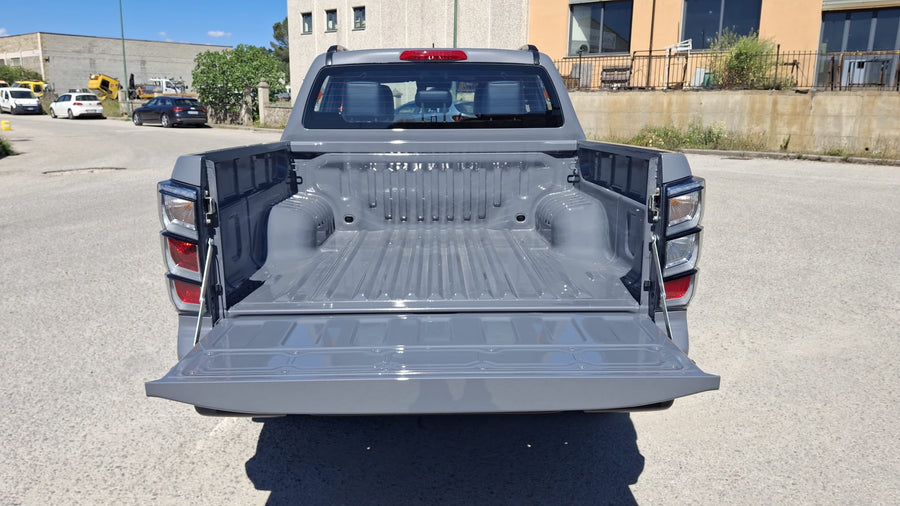 NUOVO ISUZU D-MAX 2.2 CREW NITRO SPORT - AUTOMATICO O MANUALE