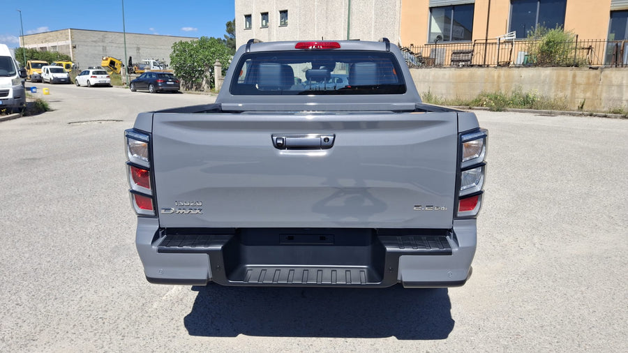 NUOVO ISUZU D-MAX 2.2 CREW NITRO SPORT - AUTOMATICO O MANUALE
