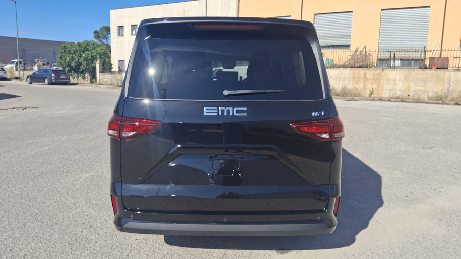 EMC NOVE 2.0 BENZINA AUTOMATICA 8AT – 7 POSTI / 9 POSTI – NUOVA