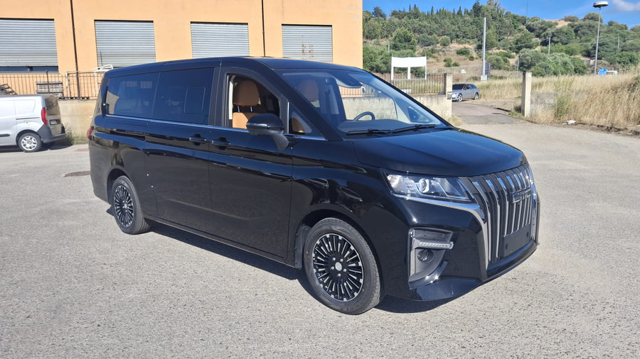 EMC NOVE 2.0 BENZINA AUTOMATICA 8AT – 7 POSTI / 9 POSTI – NUOVA