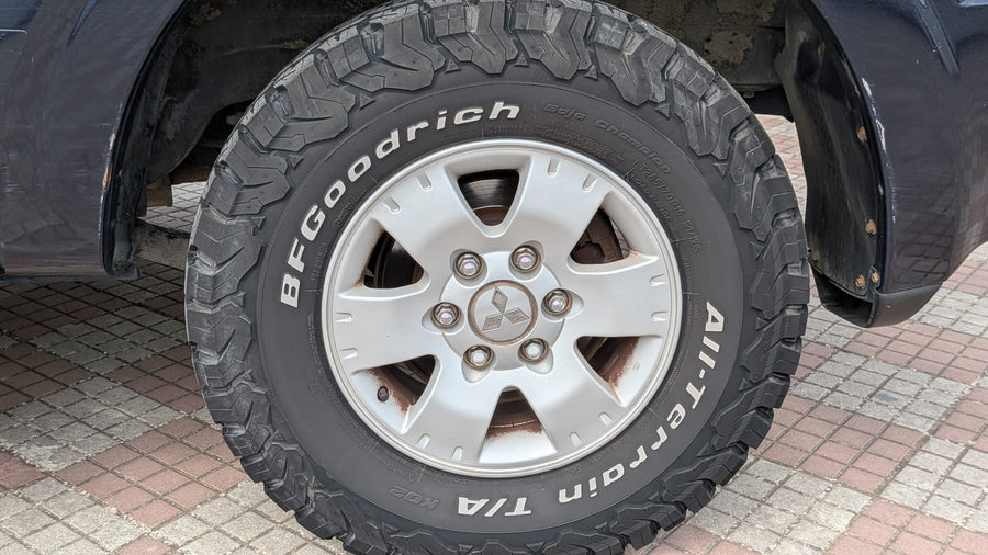 MITSUBISHI PAJERO 2.5 TDI 3p. GLX Diesel • 115 CV • Manuale • 04/2004 • 193.200 km