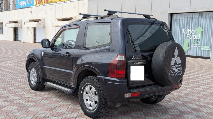 MITSUBISHI PAJERO 2.5 TDI 3p. GLX Diesel • 115 CV • Manuale • 04/2004 • 193.200 km