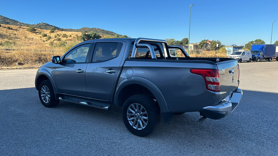 MITSUBISHI L200 2.4 DI-D 181 CV 4WD aut. Double Cab Intense Diesel • 181 CV • Automatico • 2015 • 355.000 km