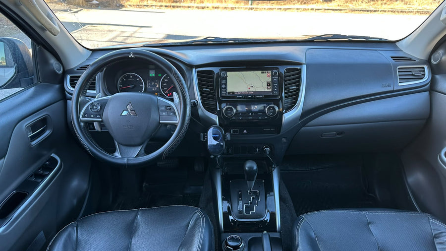 MITSUBISHI L200 2.4 DI-D 181 CV 4WD aut. Double Cab Intense Diesel • 181 CV • Automatico • 2015 • 355.000 km
