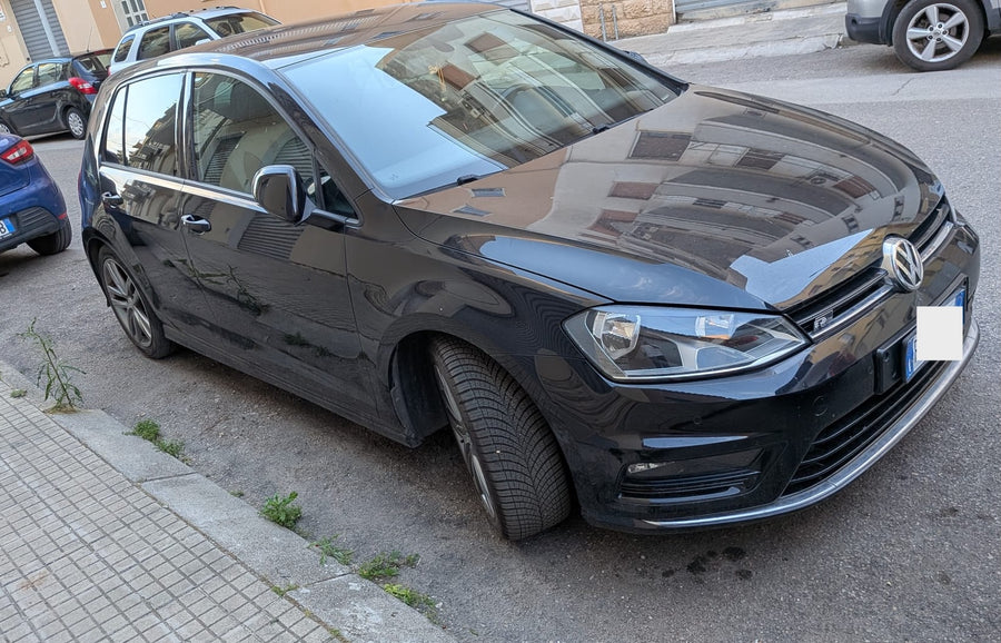 VOLKSWAGEN GOLF 1.6 TDI 110 CV SPORT EDITION BLUEMOTION TECHNOLOGY  Diesel • 110 CV • Cambio manuale • 2015 • 77.700 km • Euro 6 • 5 porte