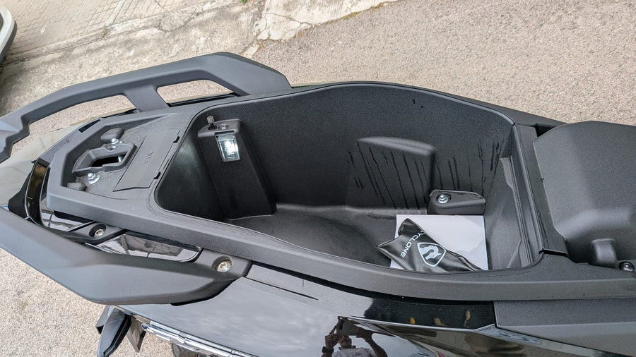 CYCLONE RT1 125 | 11,7 CV | SCOOTER SPORTIVO URBANO