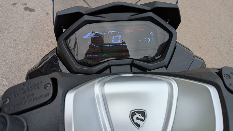 CYCLONE RT1 125 | 11,7 CV | SCOOTER SPORTIVO URBANO