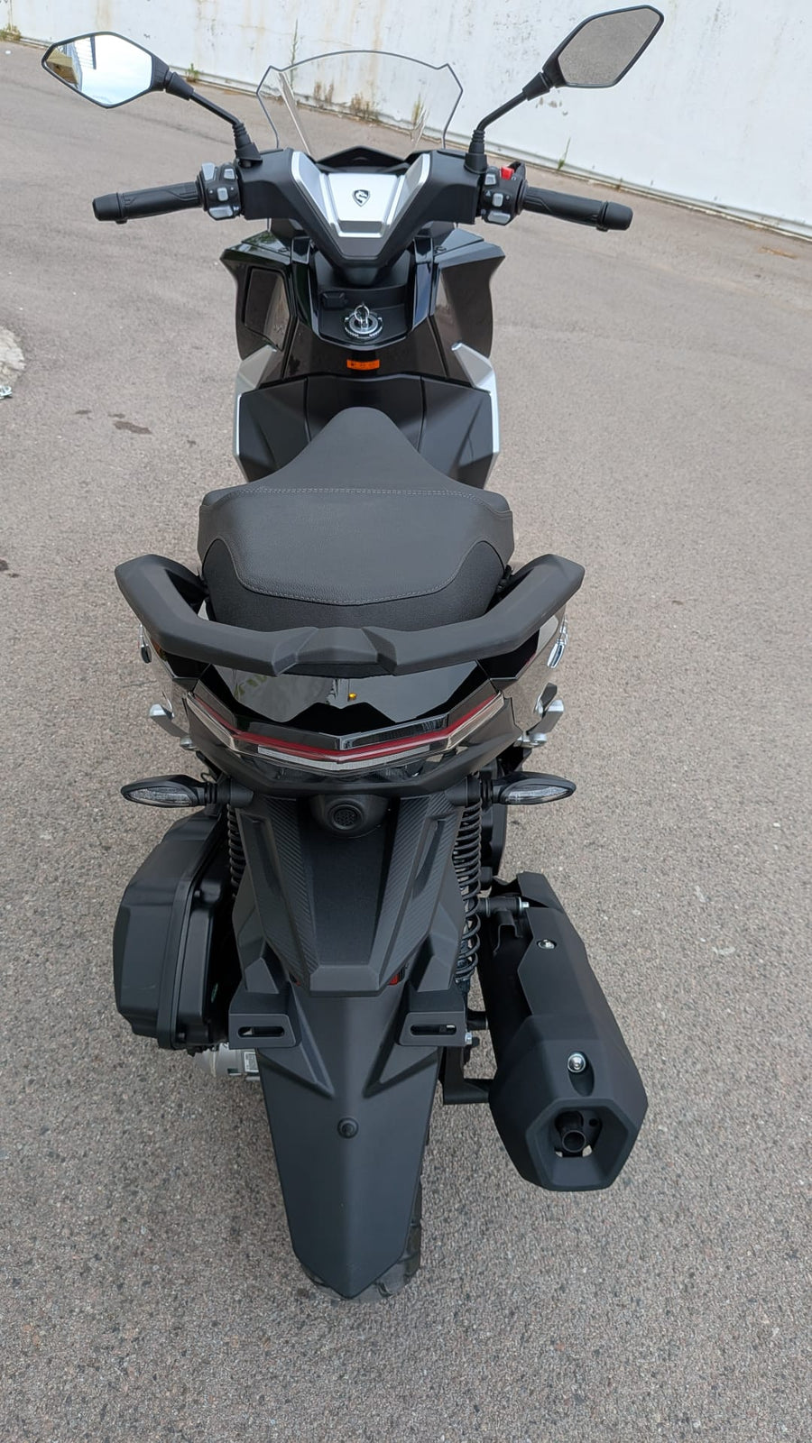CYCLONE RT1 125 | 11,7 CV | SCOOTER SPORTIVO URBANO