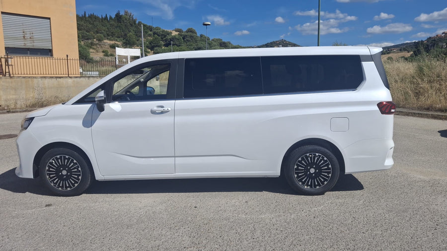 EMC NOVE 2.0 BENZINA AUTOMATICA 8AT – 7 POSTI / 9 POSTI – NUOVA