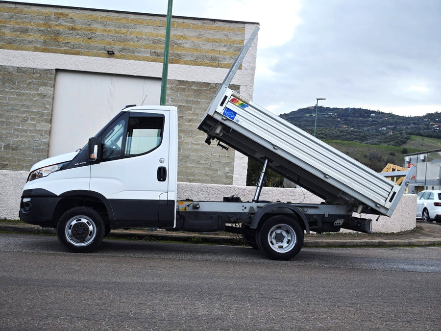 IVECO DAILY 35C12 – Ribaltabile Trilaterale