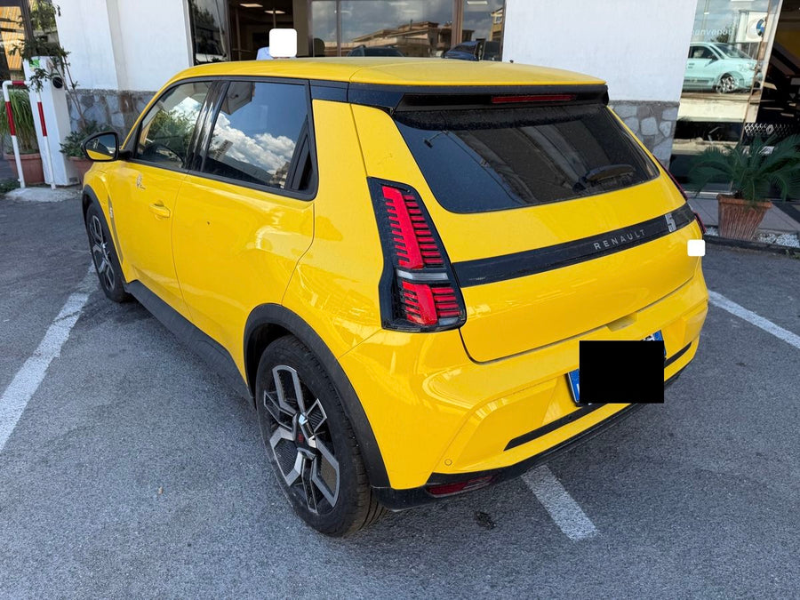 RENAULT 5 E-Tech Electric 120 CV Urban Range Techno  Elettrica • 120 CV (90 kW picco / 78 kW omologati) • Automatico • 10/2025 • 1.950 km