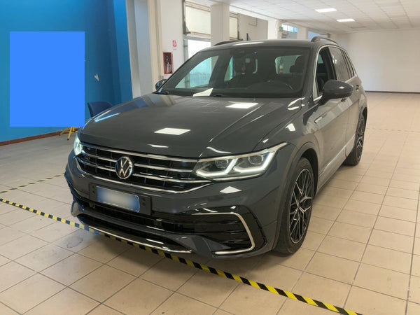 VOLKSWAGEN Tiguan 1.5 TSI 150 CV DSG ACT R-Line Benzina • 150 CV • Automatico DSG 7 marce • 05/2021 • 64.500 km