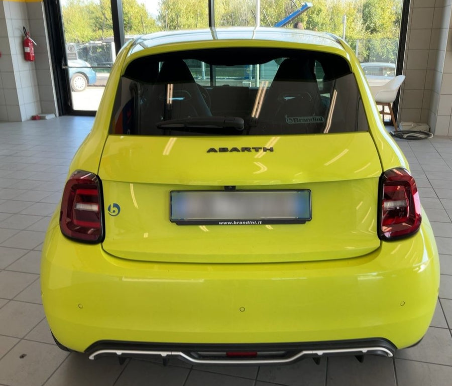 ABARTH 500e Scorpionissima Elettrica • 155 CV (114 kW picco / 47 kW omologati) • Automatico • 07/2023 • 31.624 km