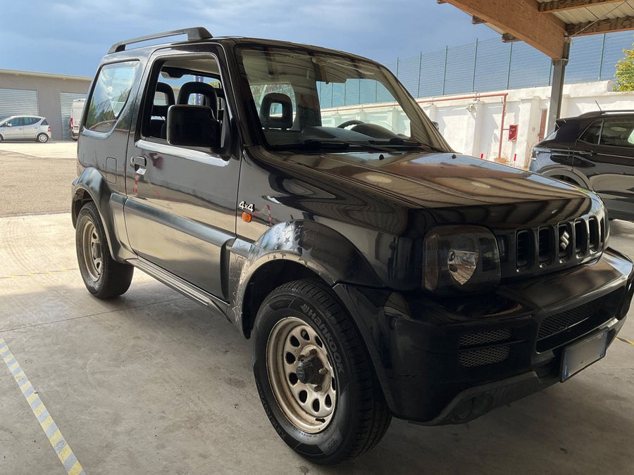 Suzuki Jimny 1.3i benzina 16V (85 CV / 63 kWSUZUKI Jimny 1.3i 16V cat 4WD JLX Benzina • 85 CV • Manuale • 03/2009 • 154.307 km
