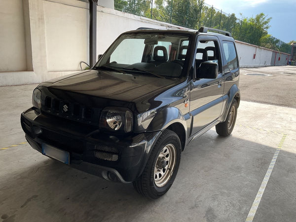 Suzuki Jimny 1.3i benzina 16V (85 CV / 63 kWSUZUKI Jimny 1.3i 16V cat 4WD JLX Benzina • 85 CV • Manuale • 03/2009 • 154.307 km