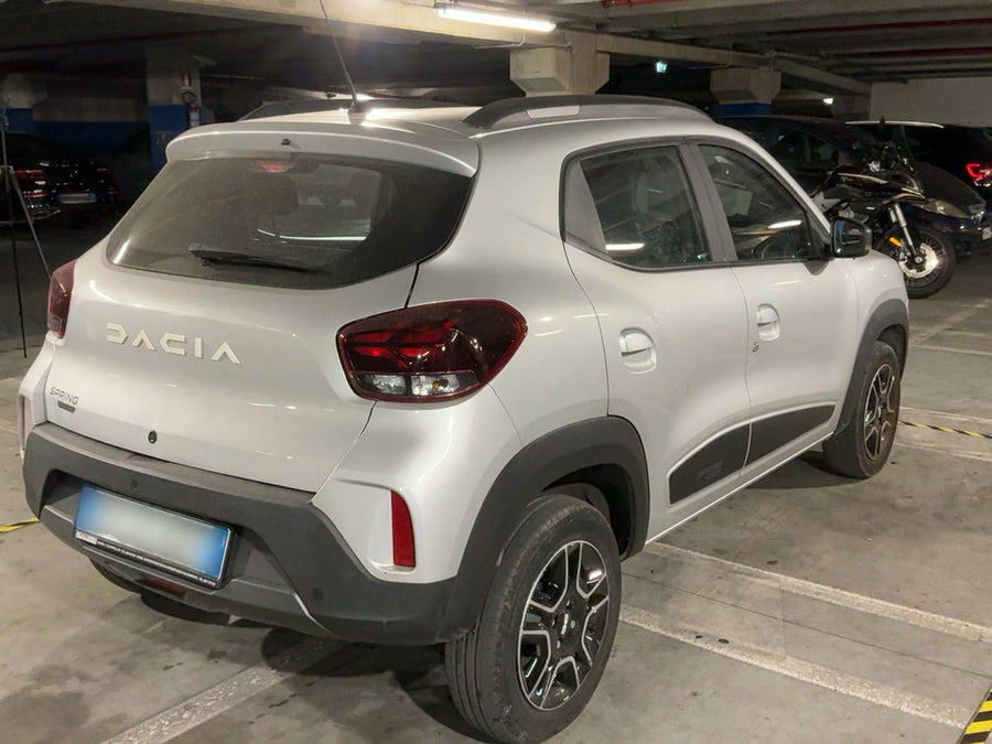 DACIA Spring Electric 45 Expression Elettrica • 45 CV (33 kW) • Automatico • 08/2023 • 28.065 km