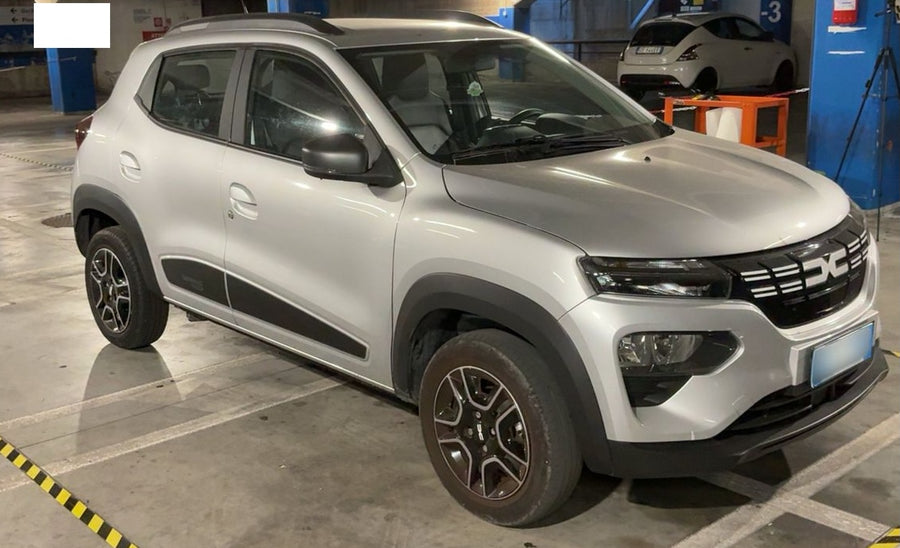 DACIA Spring Electric 45 Expression Elettrica • 45 CV (33 kW) • Automatico • 08/2023 • 28.065 km