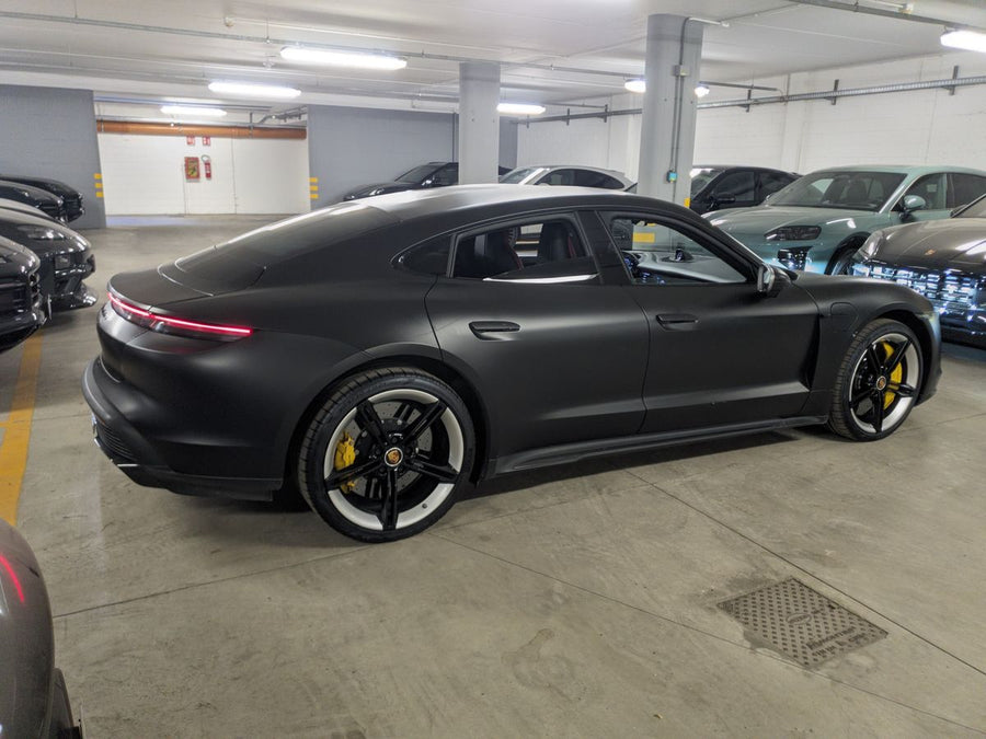PORSCHE Taycan Turbo S Elettrica • 761 CV (560 kW picco / 142 kW omologati) • Automatico • 05/2020 • 91.598 km