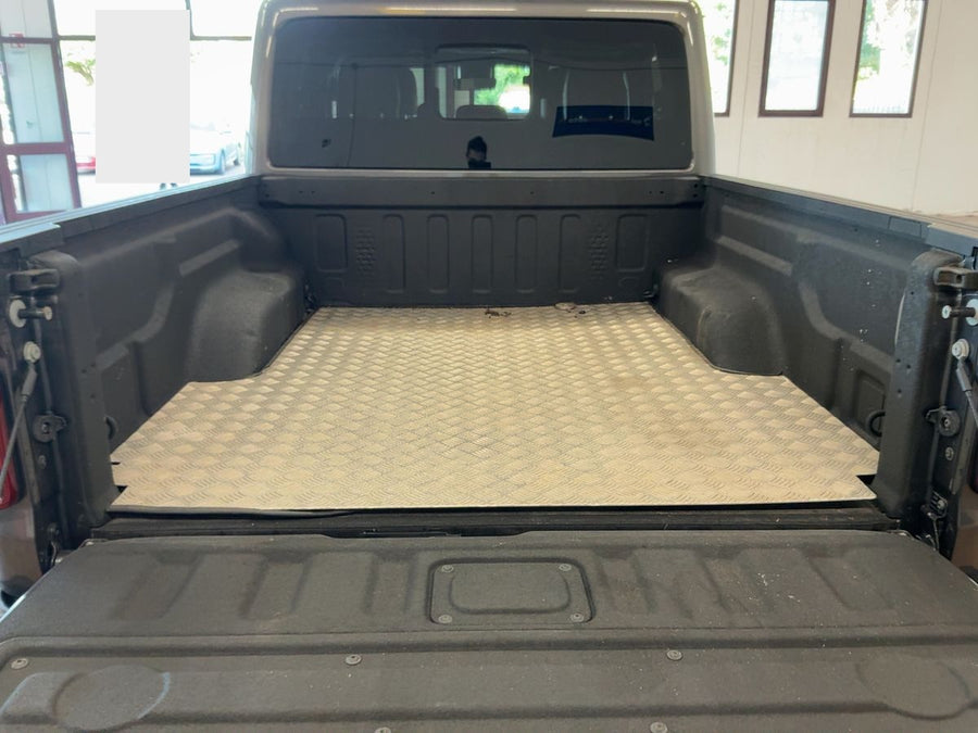 JEEP GLADIATOR 3.0 V6 Diesel Overland 4WD aut. Diesel • 264 CV • Automatico • 12/2022 • 89.890 km
